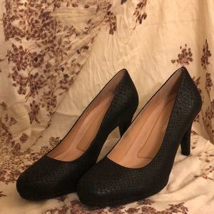 Naturalizer Michelle Black Snake Heels